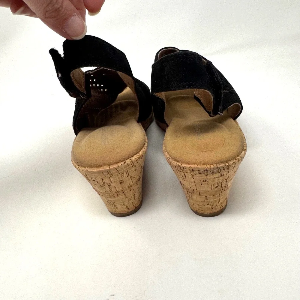 Rockport wedge sandals